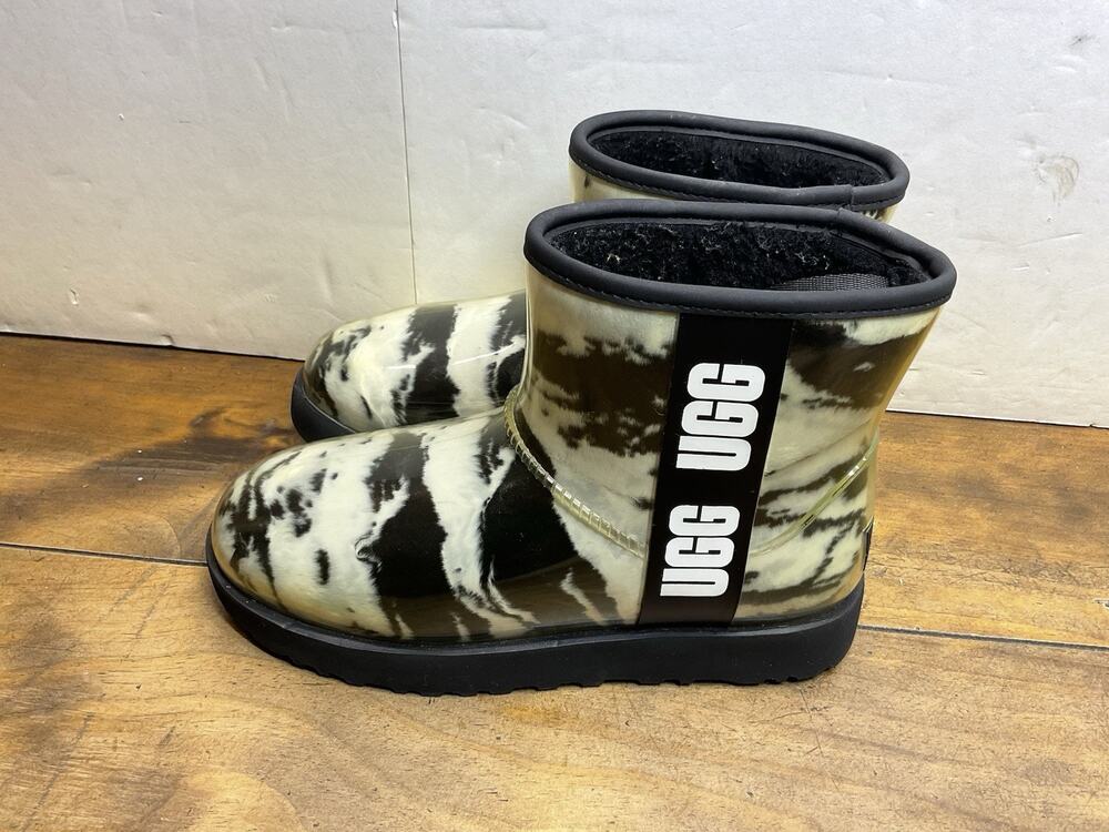 UGG Classic Clear Mini Marble Women’s Ankle Bootie Black/White Logo US 7